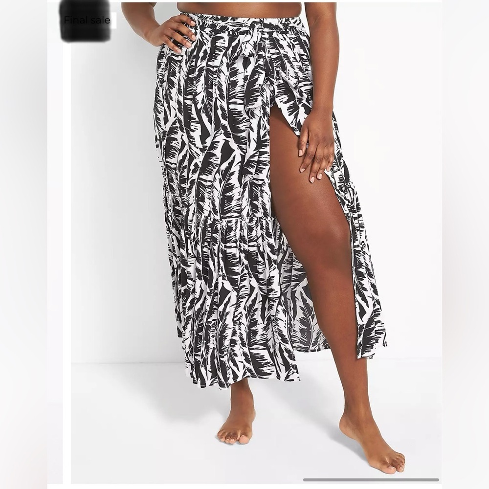 NWT CACIQUE swim black tropical cover-up skirt
size 12